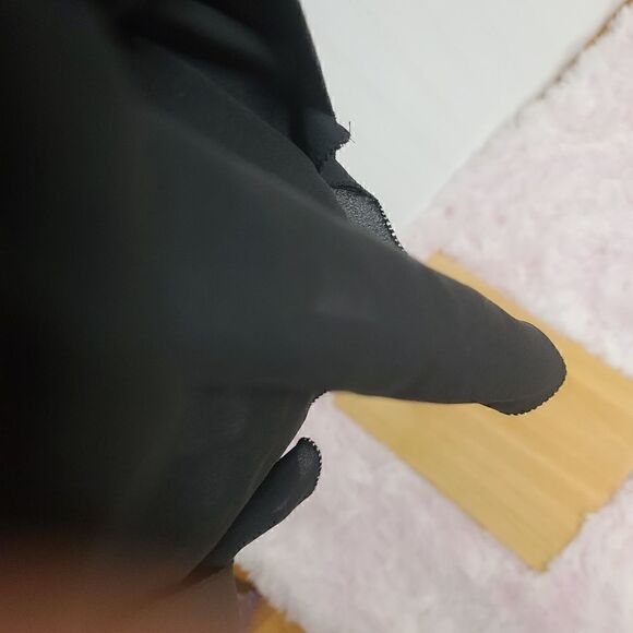 John Mark Black Sleeveless Blouse with Front Fringe. EUC SIZE LARGE - Picture 6 of 8